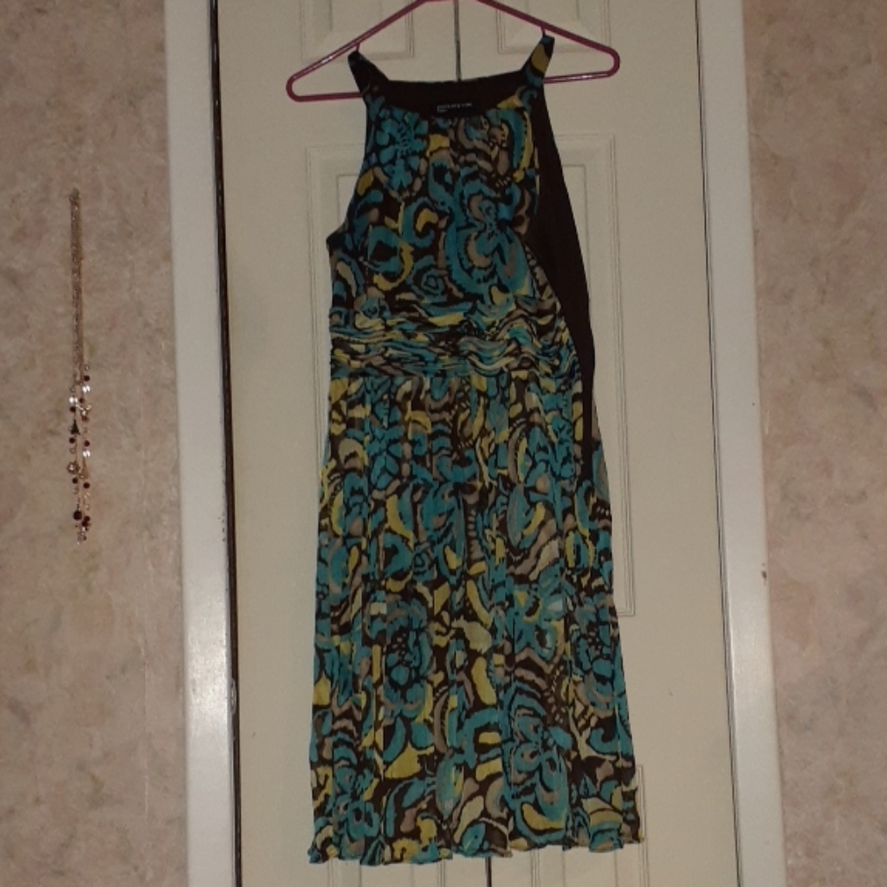 Dress zipper on side